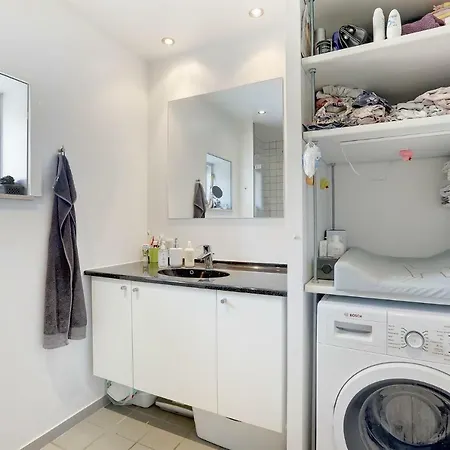 Apartment New City Next To Mall, Cafes And Near Station Kopenhagen